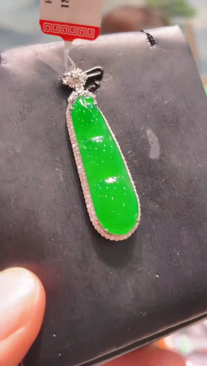 【闪购商品】翡翠颈饰18K金镶嵌A73天然A货翡翠