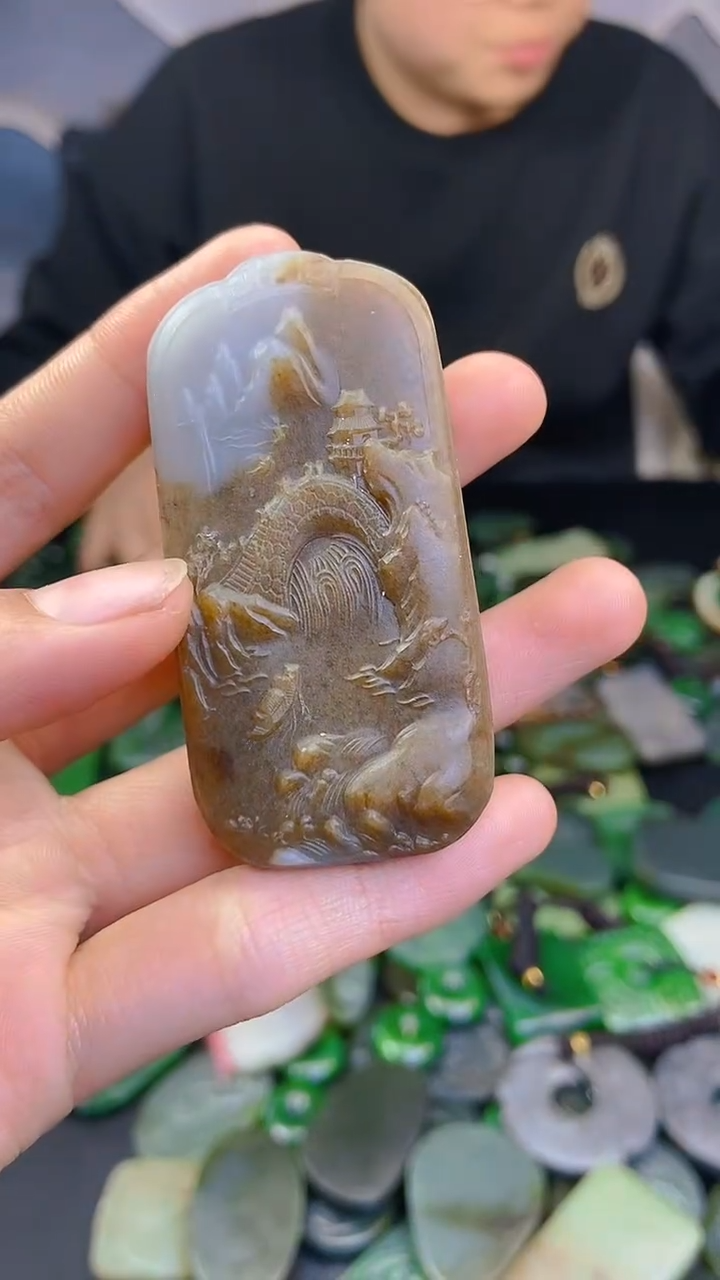 颈饰未镶嵌和田玉1