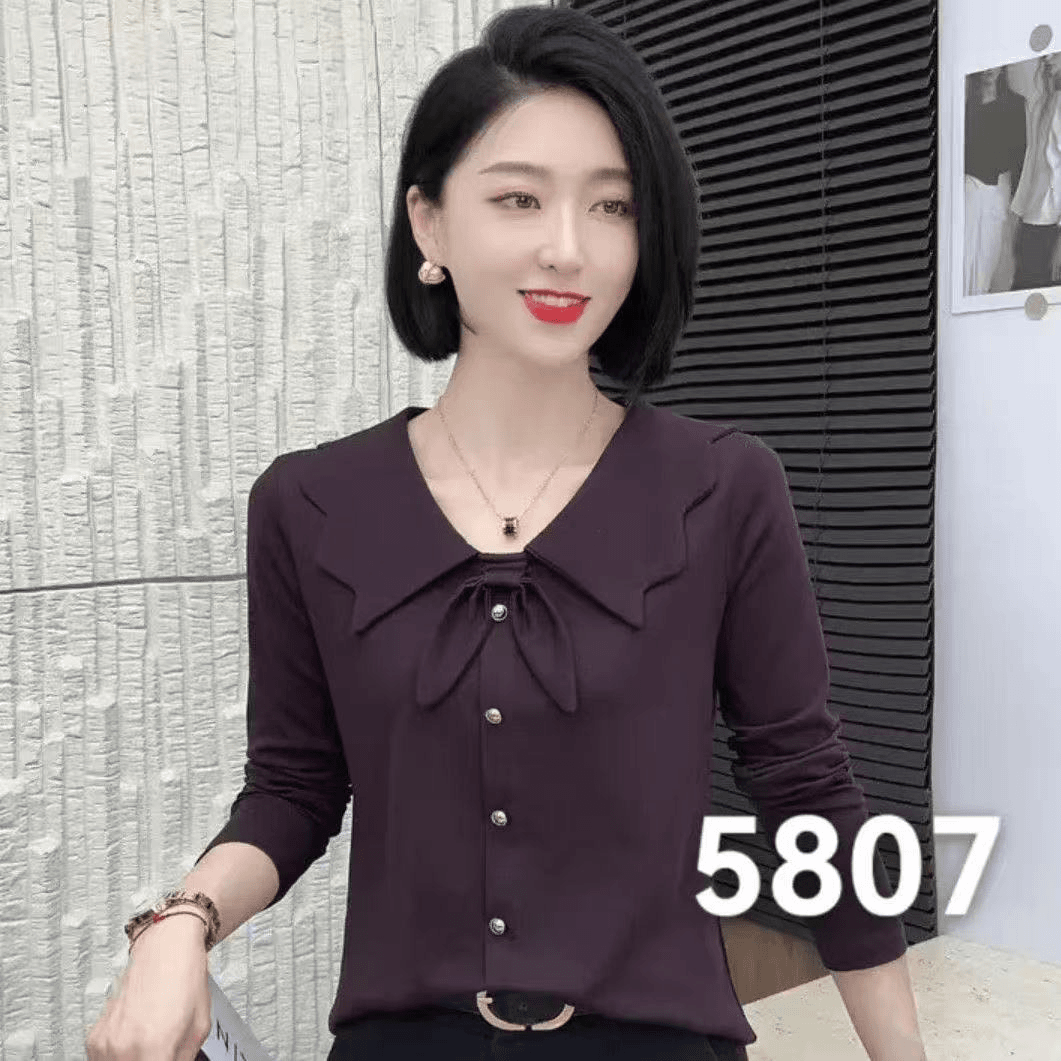 早秋新款时尚妈妈设计感气质修身长袖打底减龄显瘦百搭上衣