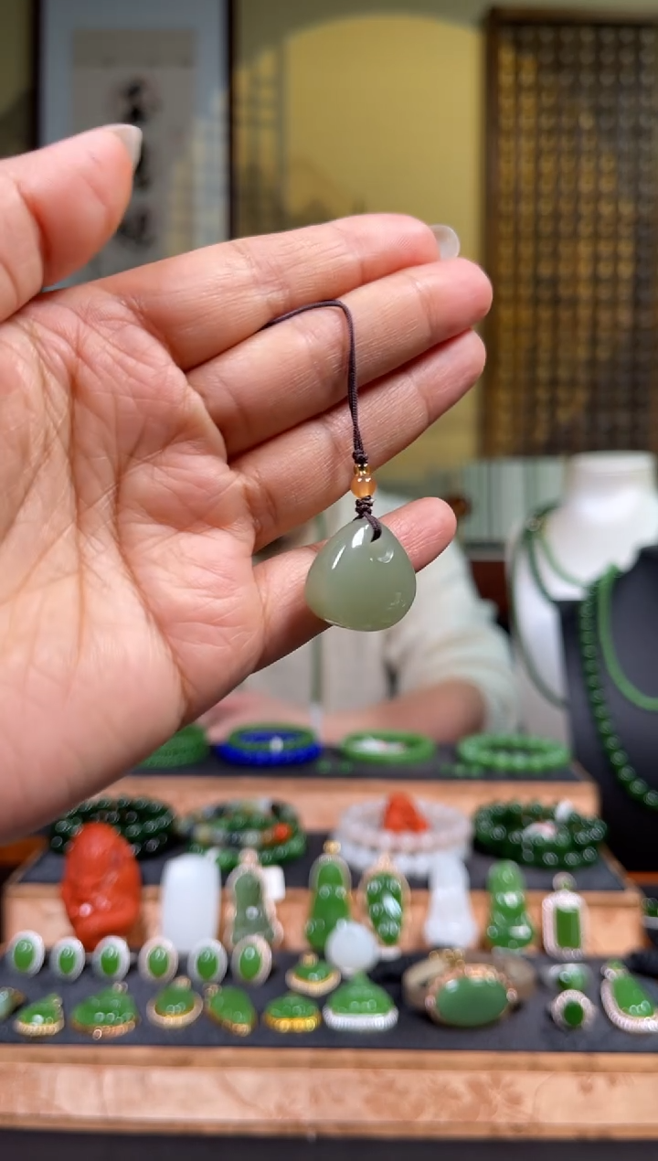 颈饰未镶嵌和田玉称心如意手机吊坠多样性发一