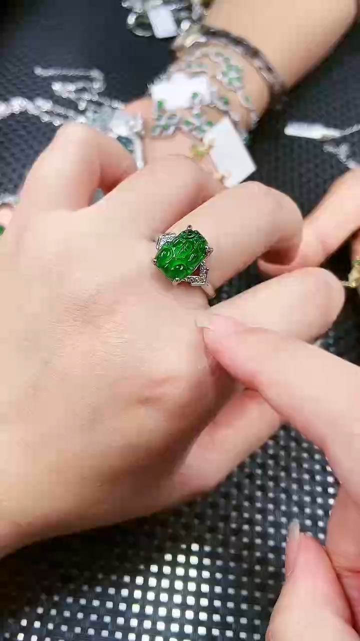【闪购商品】翡翠戒指未镶嵌11111111