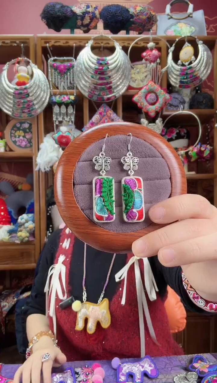 刺绣耳环61甜甜家