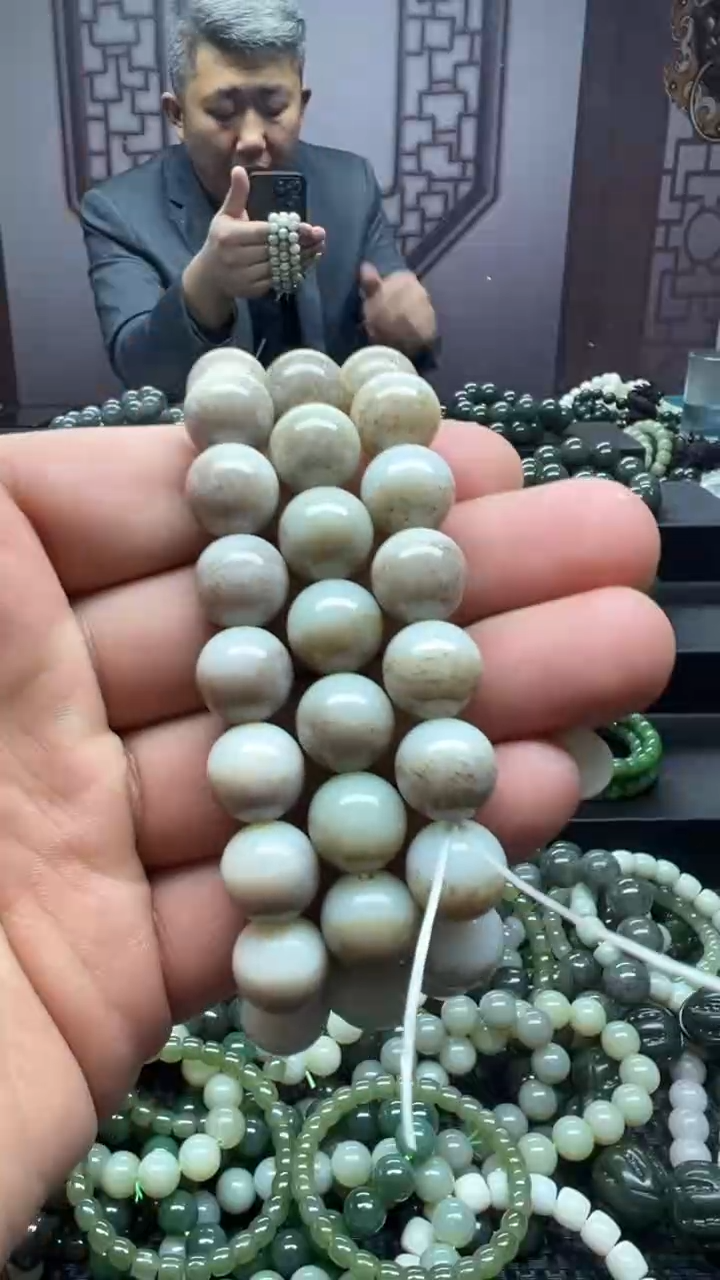 【闪购商品】和田玉手串未镶嵌糖白聚宝盆卡12多样性拍一发一
