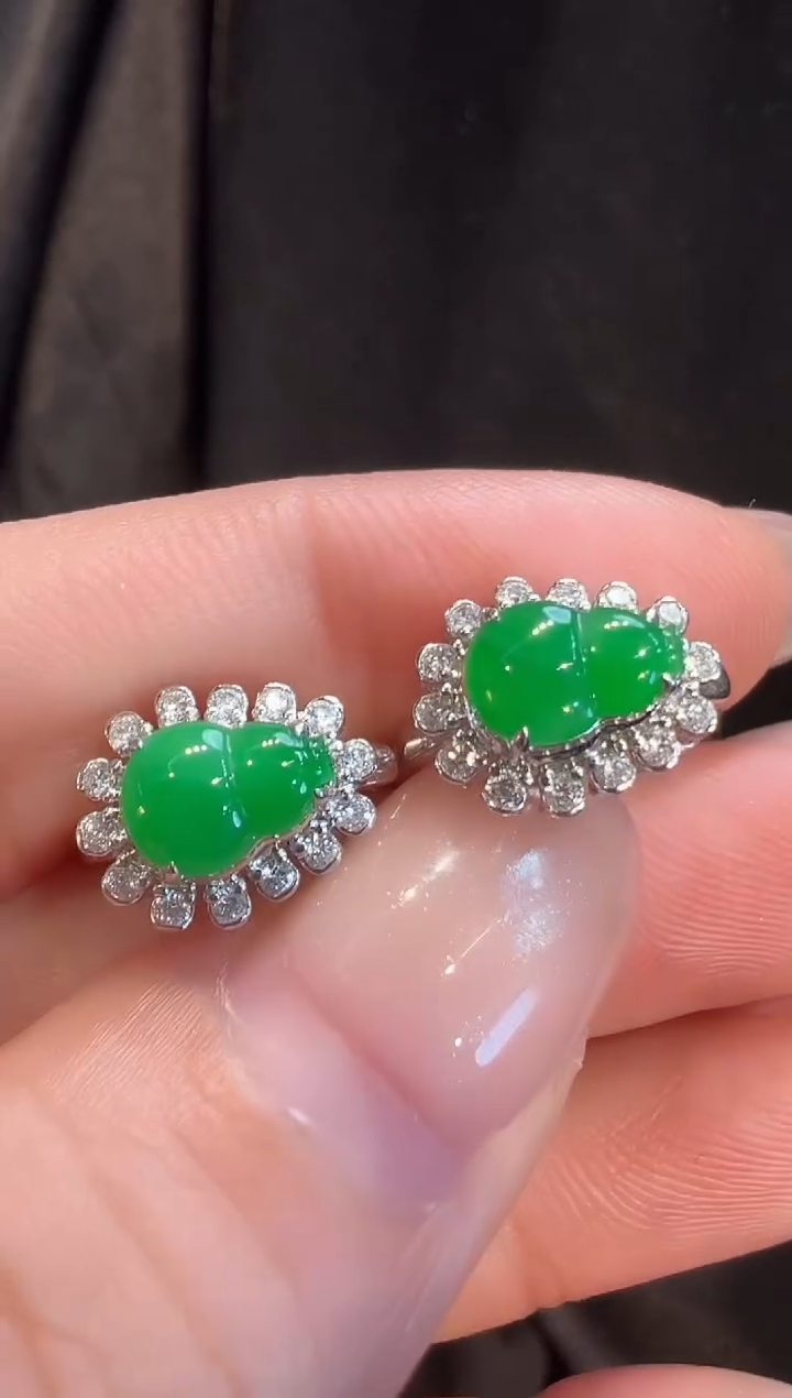 18K金镶嵌翡翠耳饰AL6