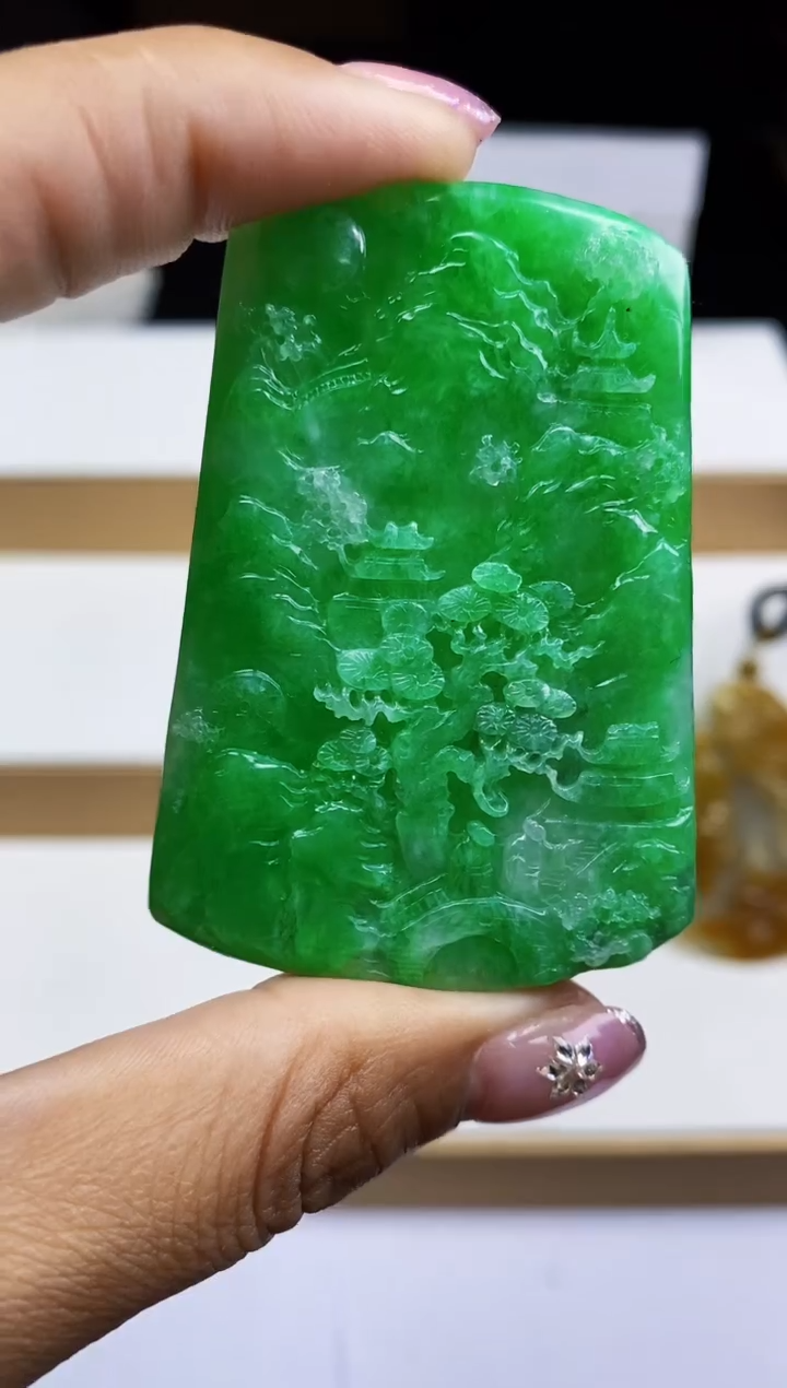 【闪购商品】翡翠颈饰未镶嵌翡翠A货