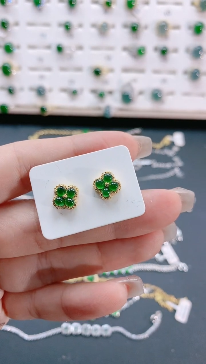 【闪购商品】翡翠耳饰银S925镶嵌天然翡翠