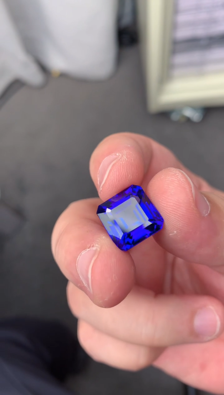 【闪购商品】坦桑石裸石未镶嵌13ct   坦桑石