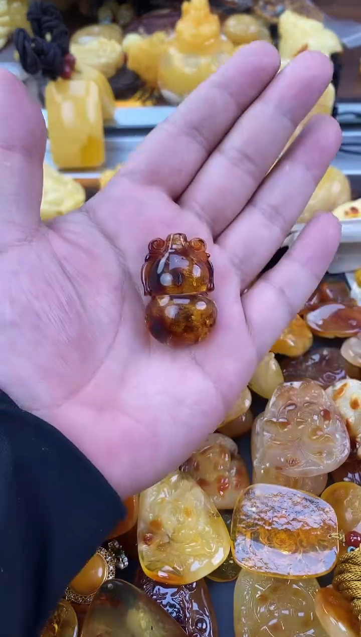 裸石琥珀未镶嵌天然琥珀蜜蜡吊坠