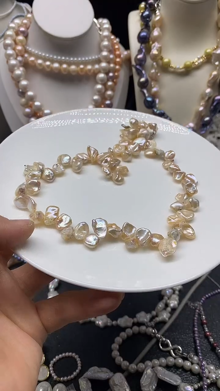 颈饰未镶嵌淡水珍珠多人