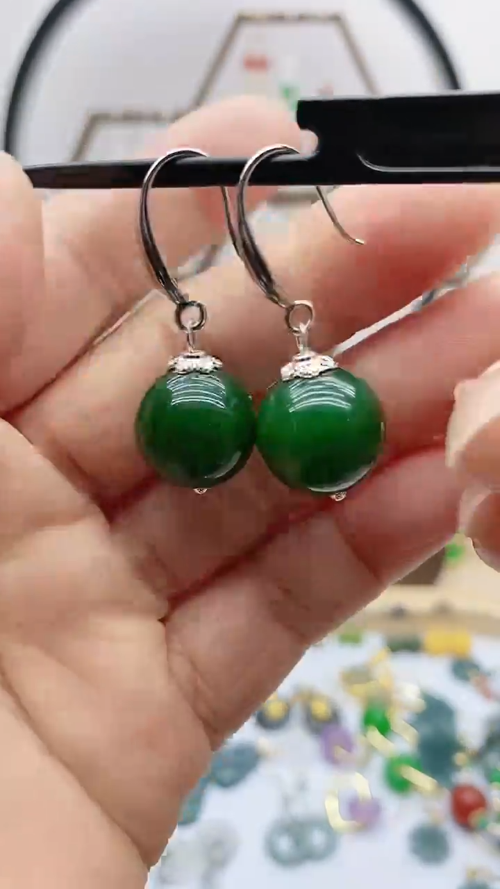 未镶嵌石英质玉（天山翠）耳饰456