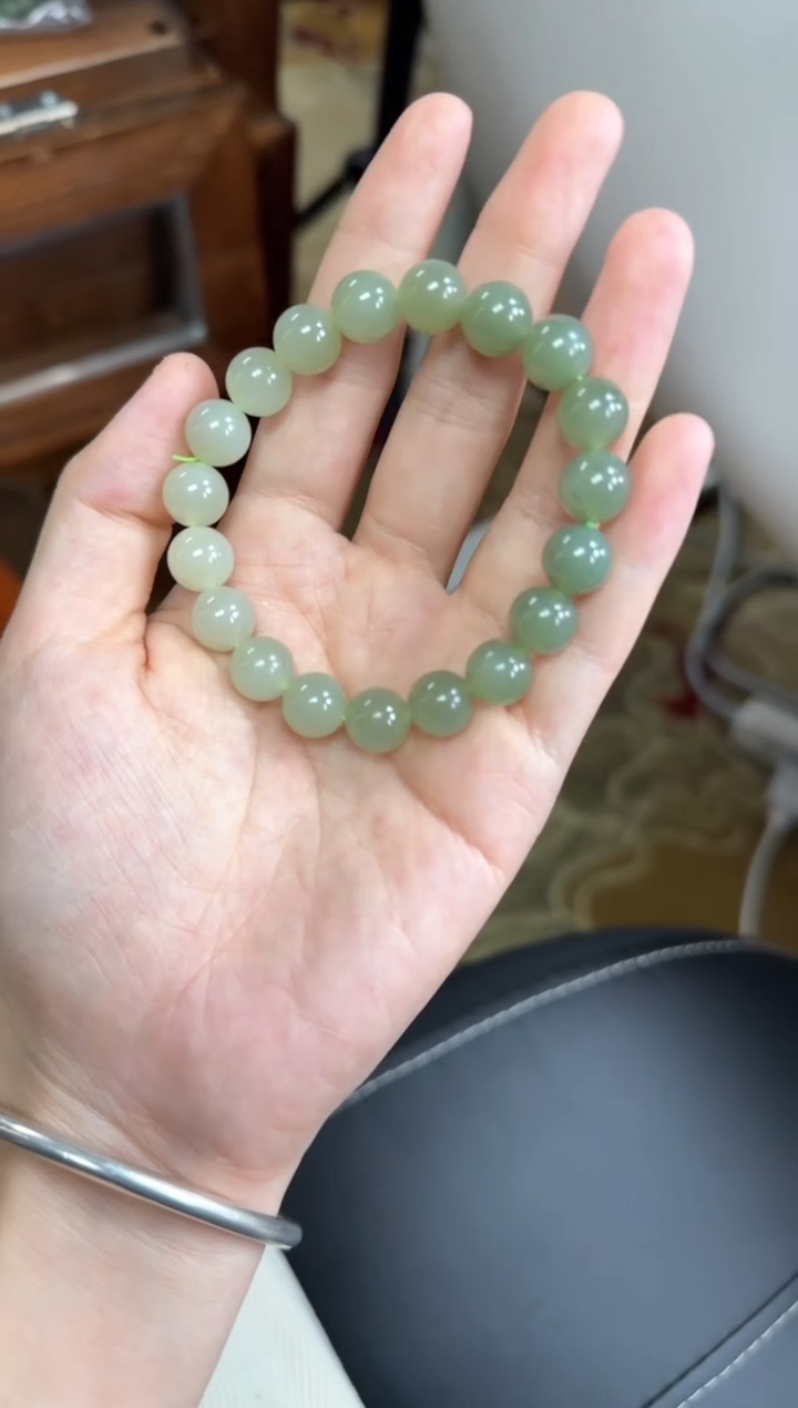 未镶嵌手镯和田玉10