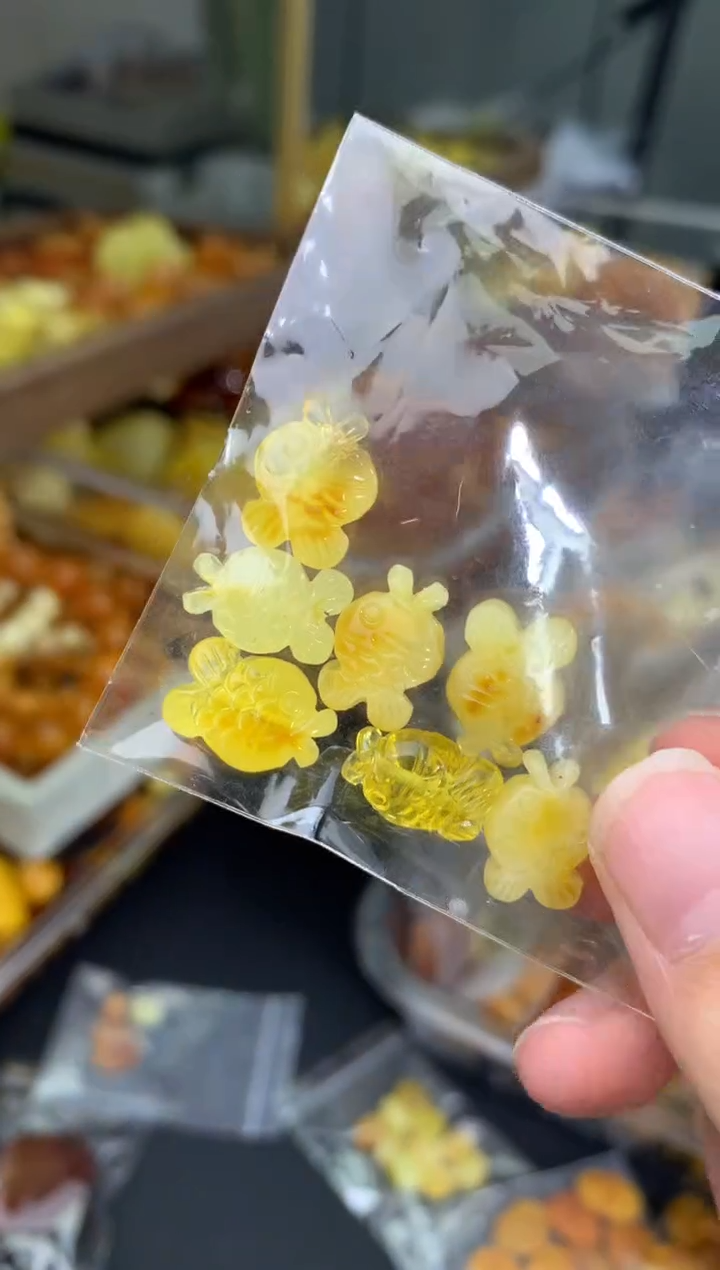 蜜蜡未镶嵌珠宝奇石5多样性发一件