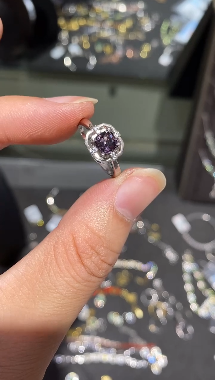 银S925镶嵌戒指尖晶石戒指