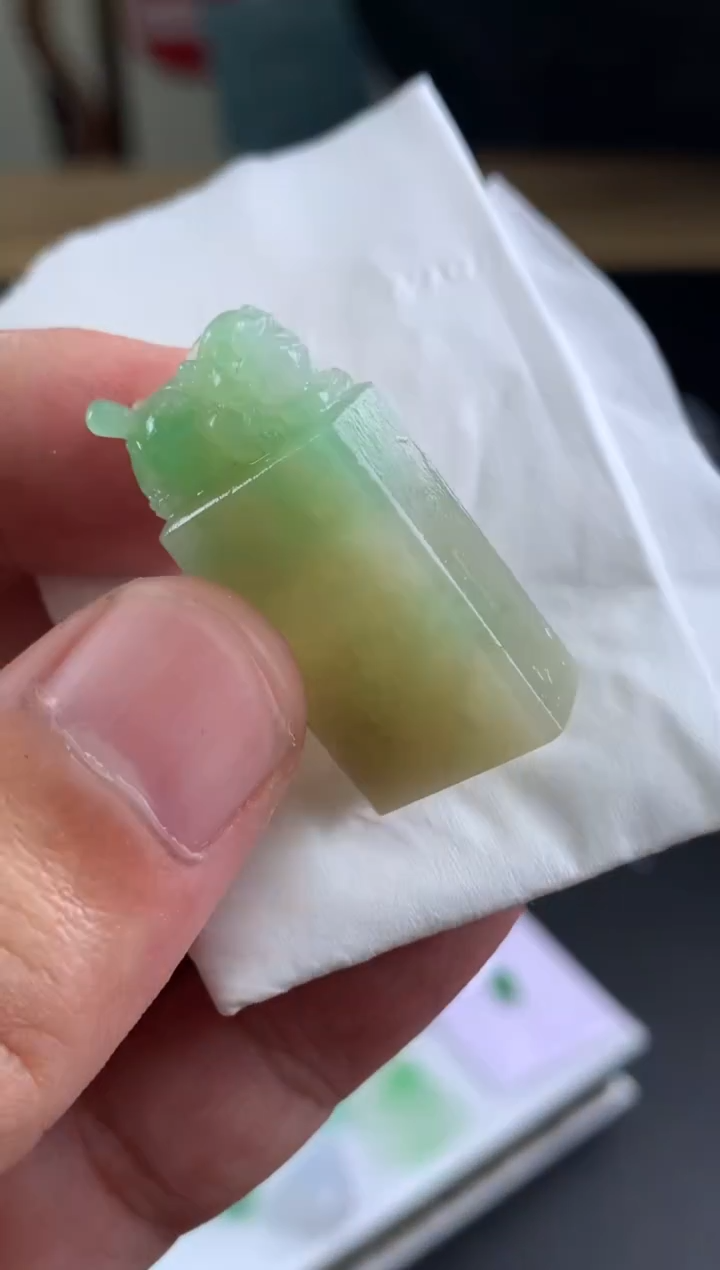 【闪购商品】定制翡翠未镶嵌翡翠