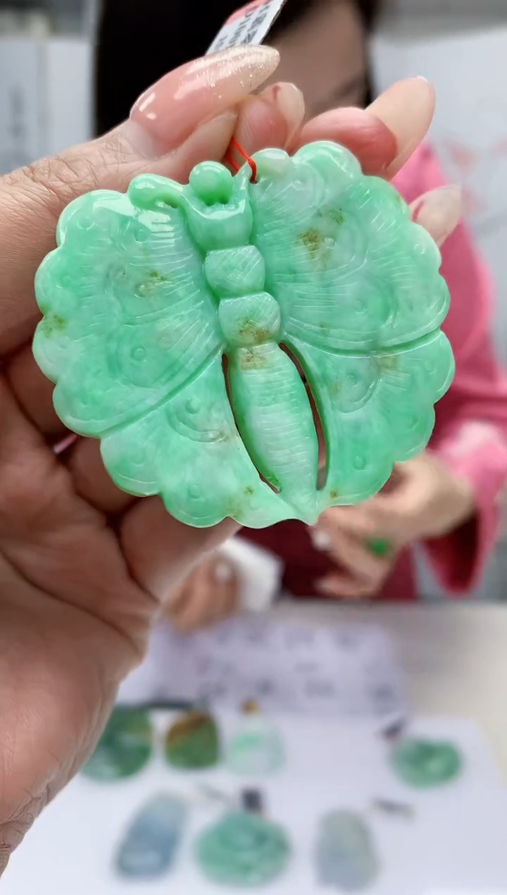 【闪购商品】定制翡翠未镶嵌4852MM-毛货挂件147