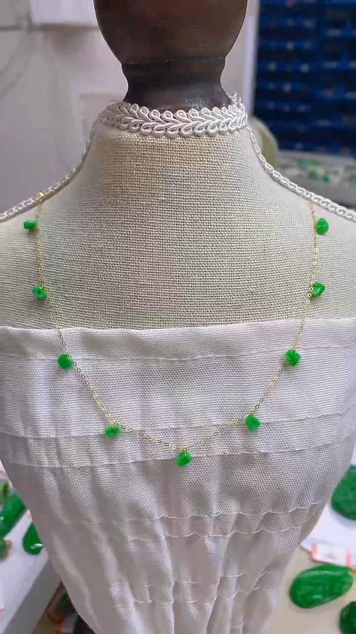 颈饰18K金镶嵌翡翠新号开播 全场乱卖