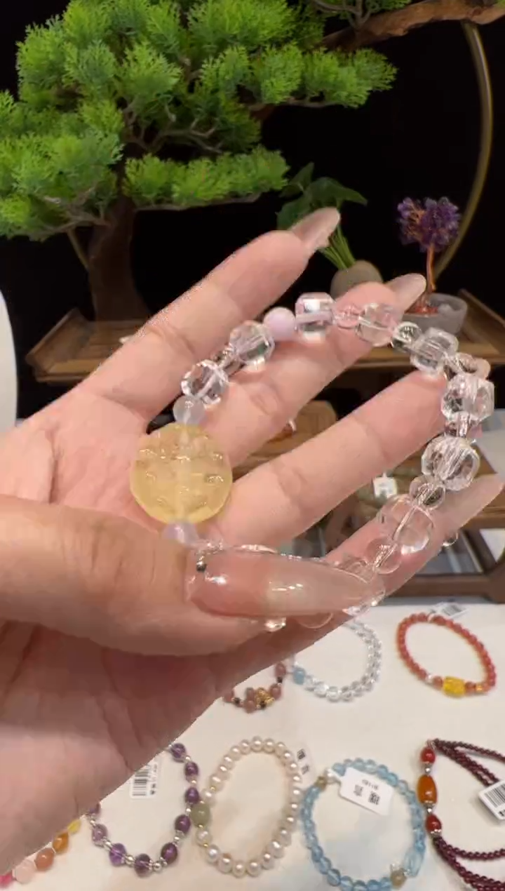 【闪购商品】手绳未镶嵌水晶@@手饰