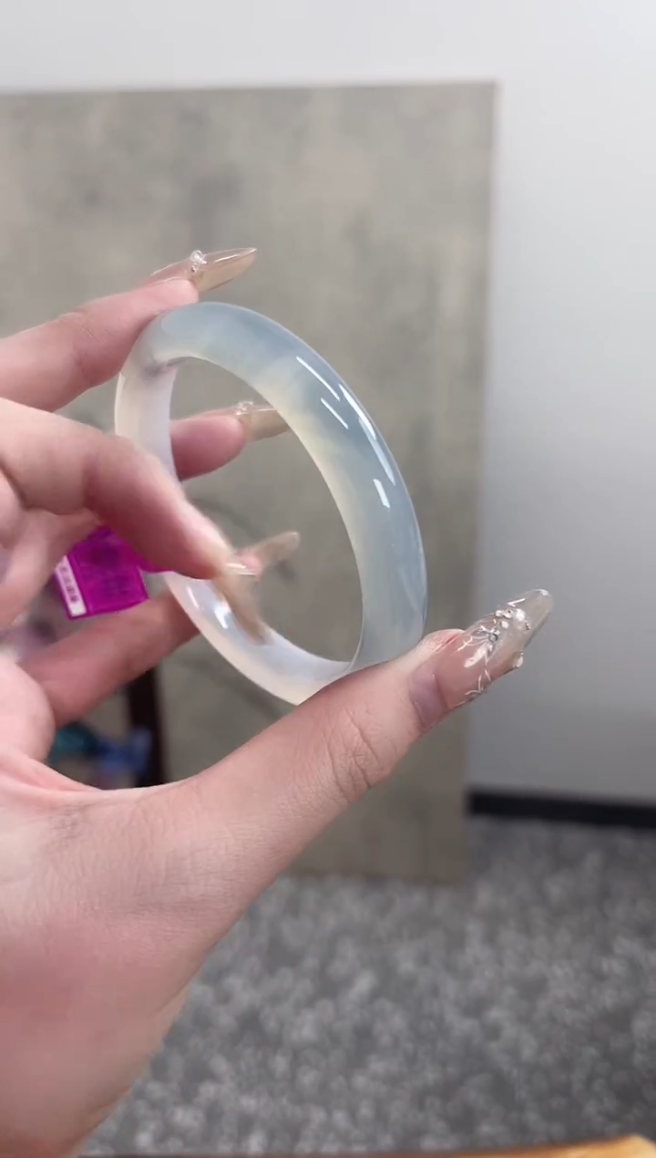 【闪购商品】玛瑙/玉髓手镯未镶嵌60圈 需要包容