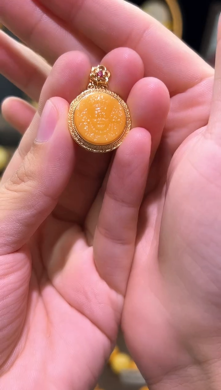 蜜蜡未镶嵌珠宝奇石69号链接