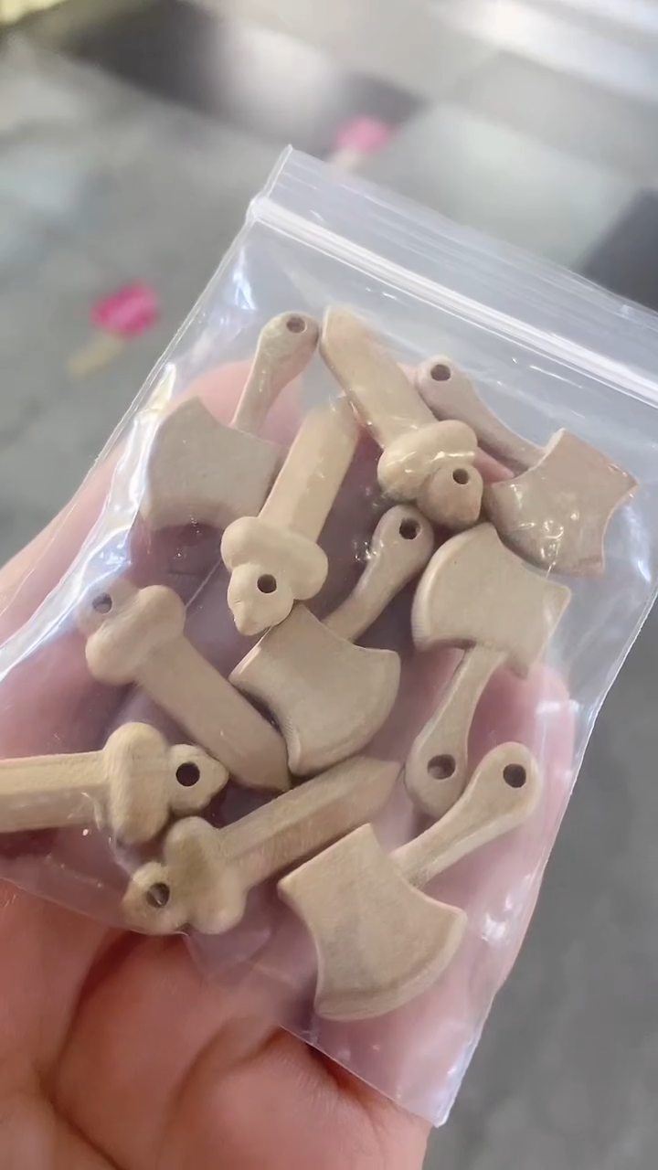 【闪购商品】沉香木吊坠【闪购商品】 沉香木桃木