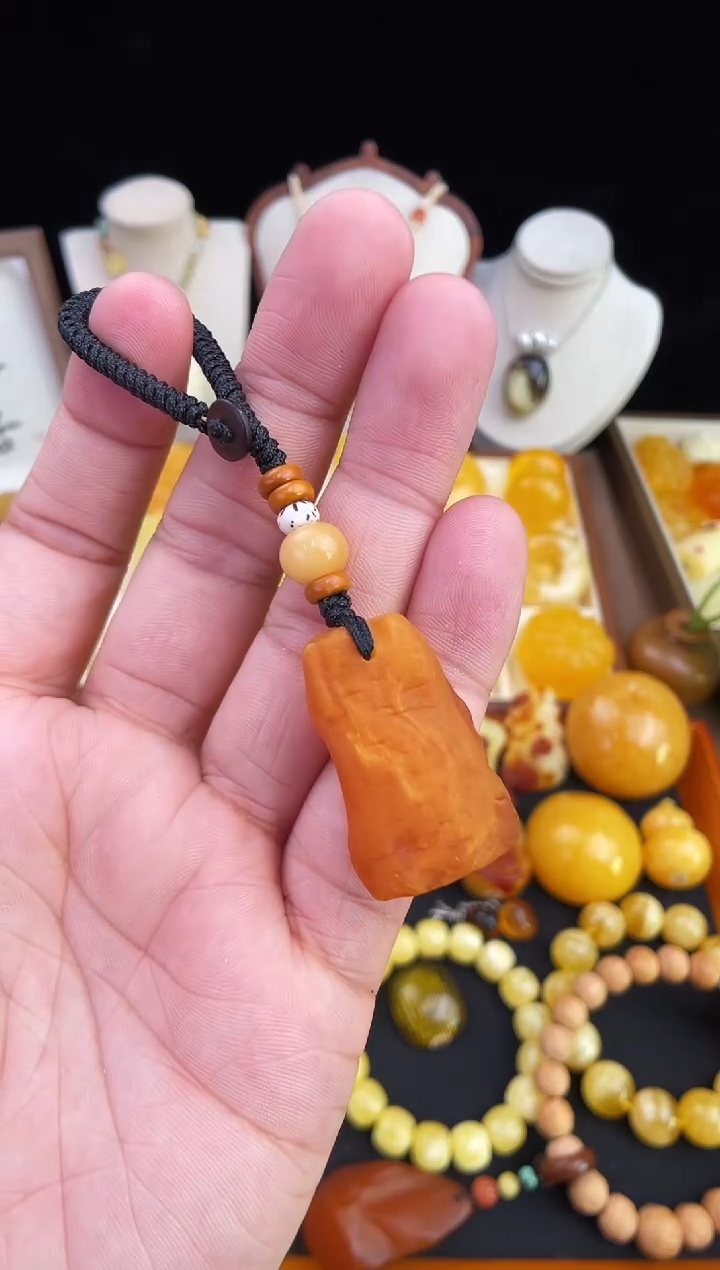 琥珀未镶嵌珠宝奇石柒月