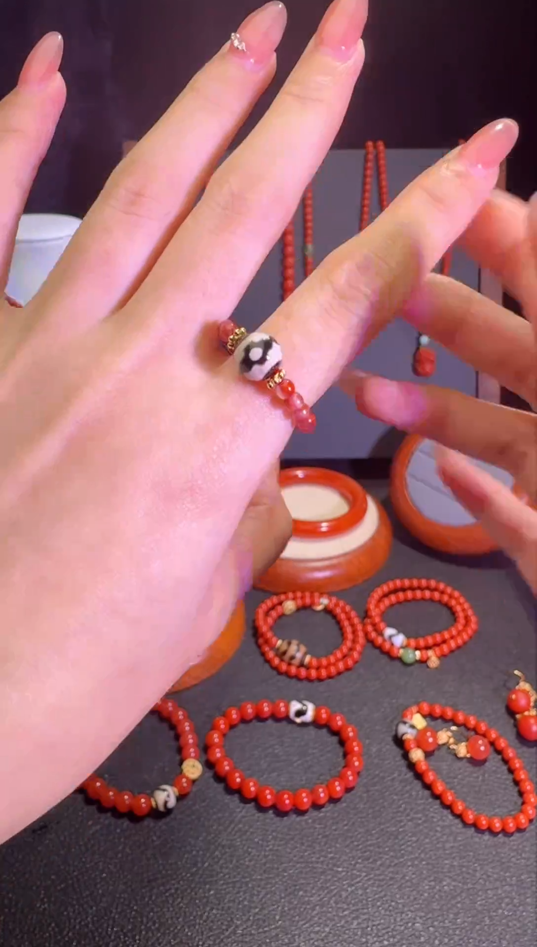 【闪购商品】南红玛瑙戒指未镶嵌。