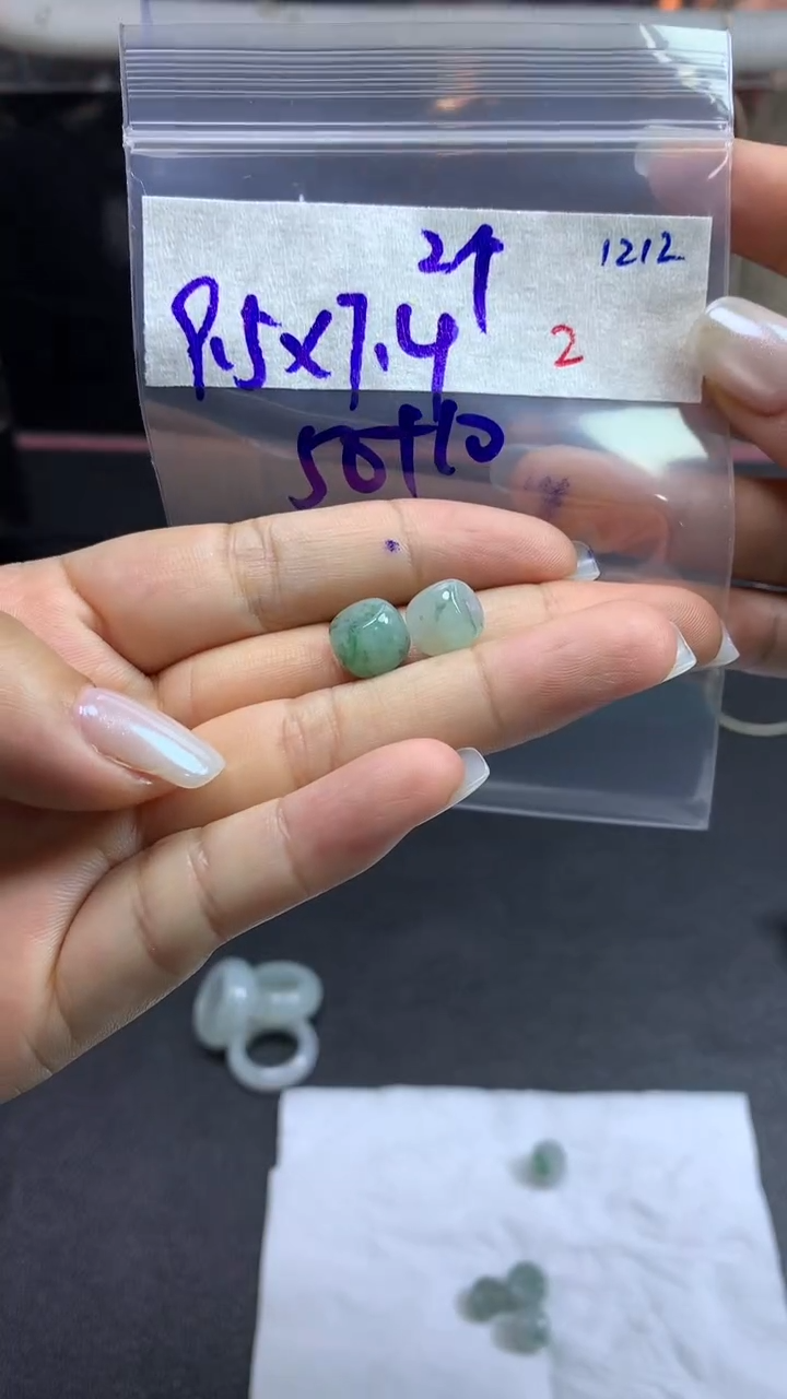 未镶嵌定制翡翠毛货需精细抛光拍一发一