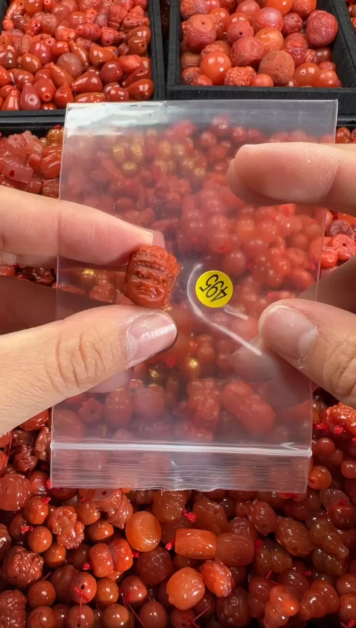 【闪购商品】南红玛瑙颈饰未镶嵌1