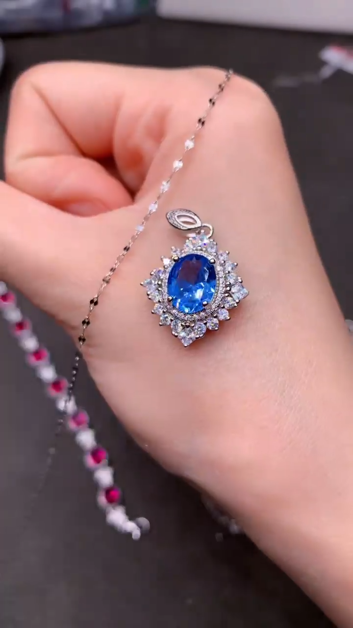 【闪购商品】海蓝宝石颈饰银S925镶嵌......