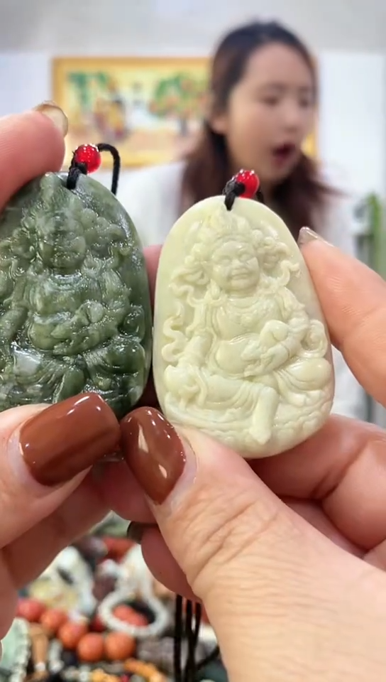 未镶嵌岫玉挂件多样性发货发其中一件