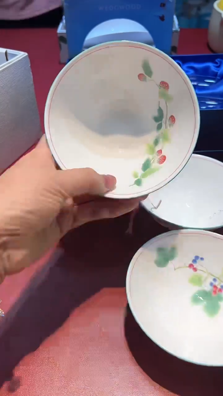 【闪购商品】瓷片锅碗瓢盆一件不剩