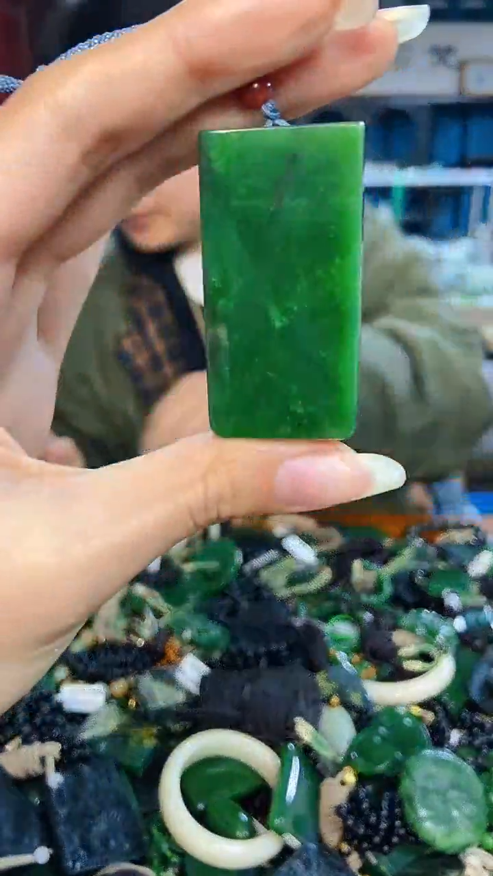 未镶嵌和田玉挂件1