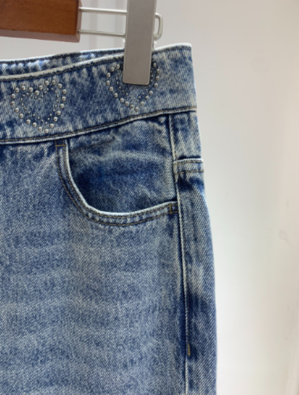 [轻奢] 时尚女休闲潮流蓝色直筒牛仔裤 ZK512