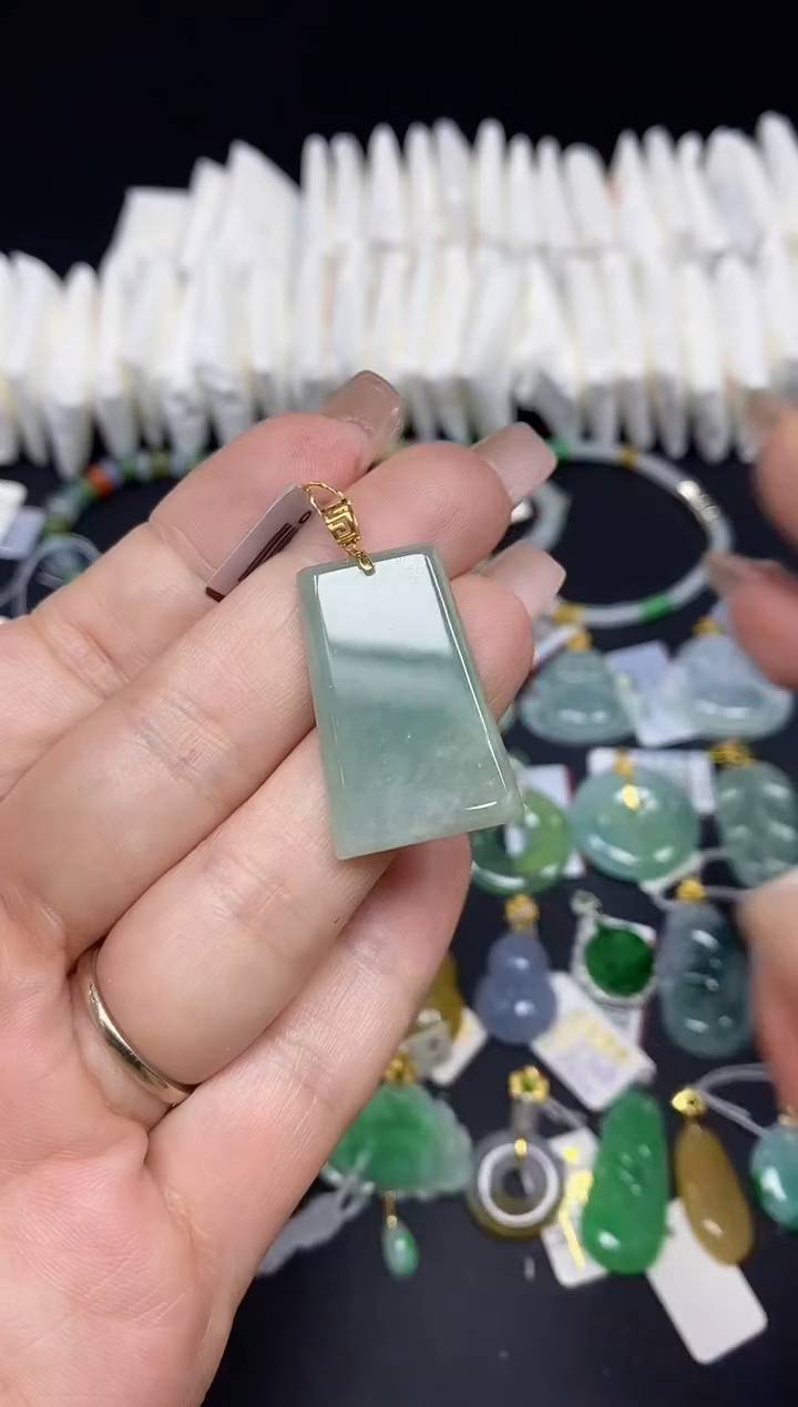 吊坠(不含链)18K金镶嵌翡翠无事牌18K金扣镶嵌@@CMT970