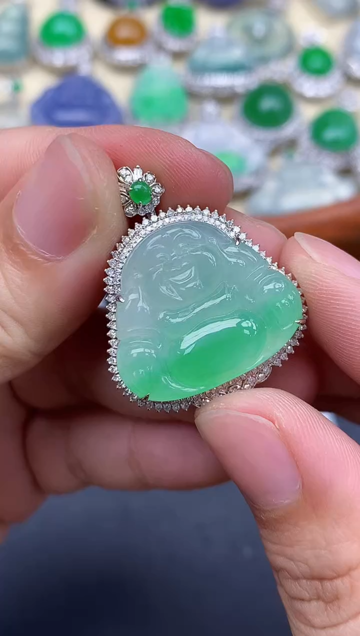 颈饰18K金镶嵌翡翠607-中国好珍宝