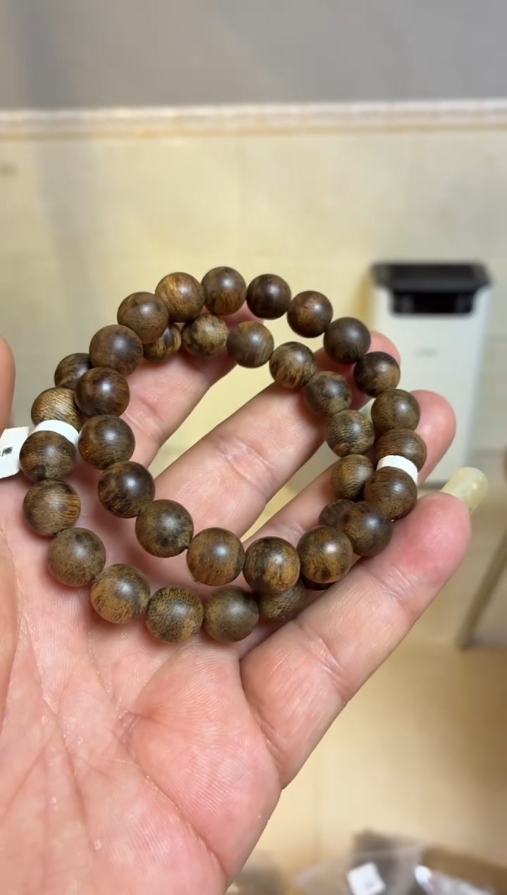 沉香手串 菩萨棋圆珠单圈1.1多样性发其一