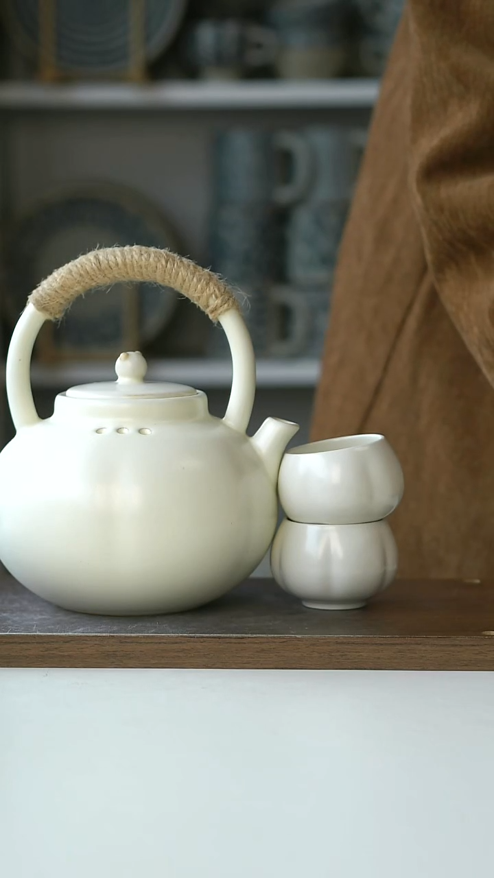 陶南瓜提梁一壶四杯800ml@4-2@