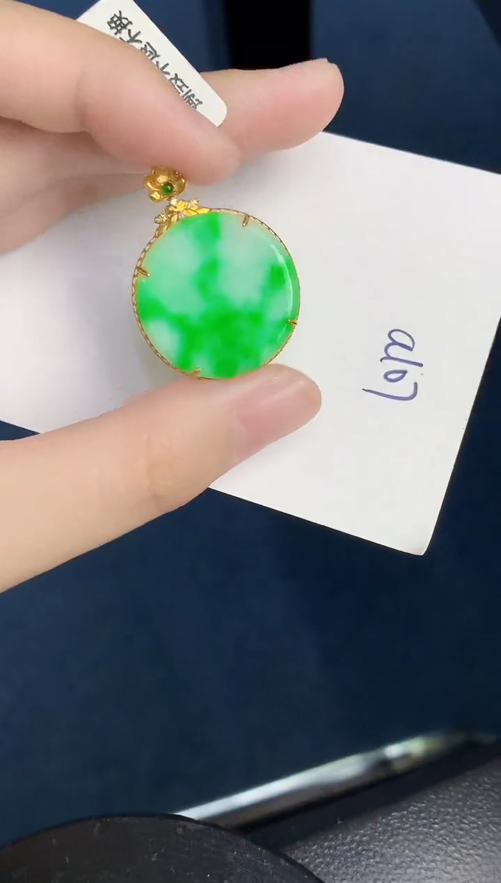 【闪购商品】翡翠颈饰18K金镶嵌000000000