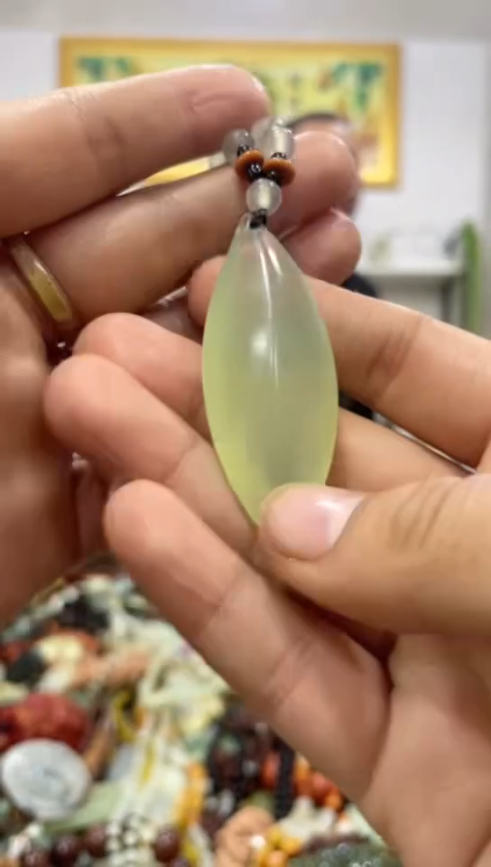 未镶嵌岫玉吊坠    