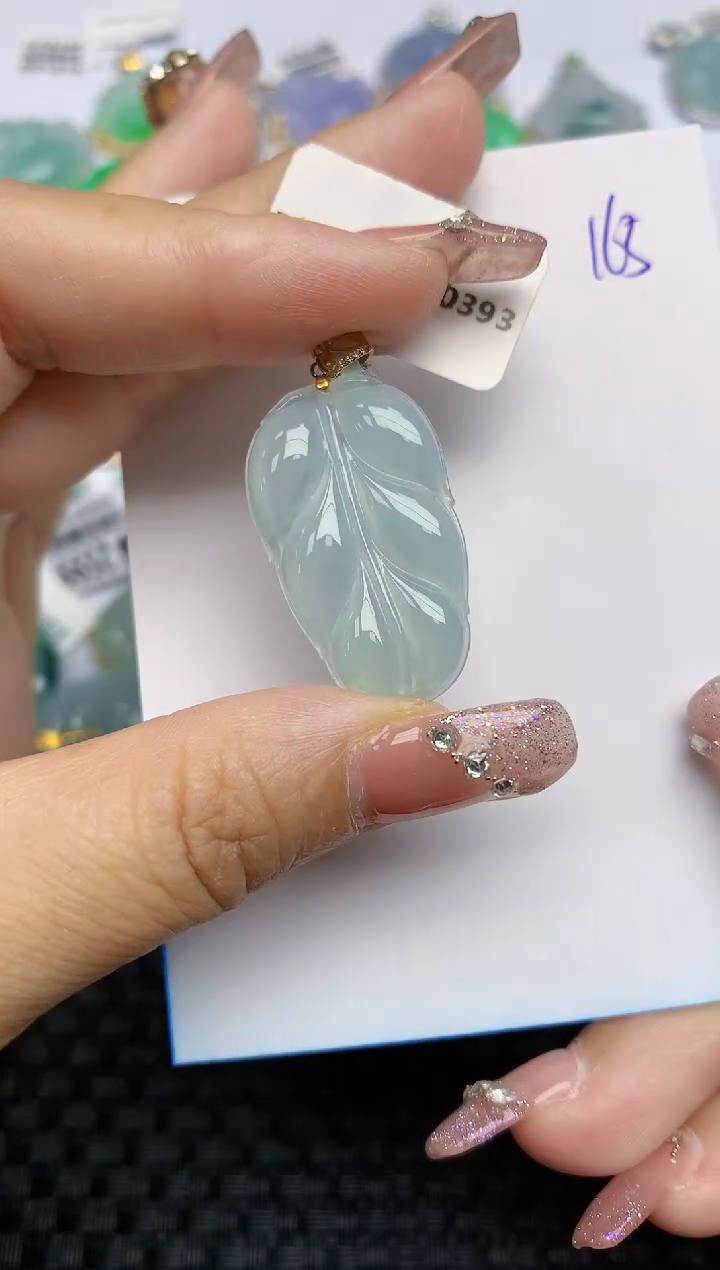 【闪购商品】翡翠颈饰18K金镶嵌天然A货翡翠 165