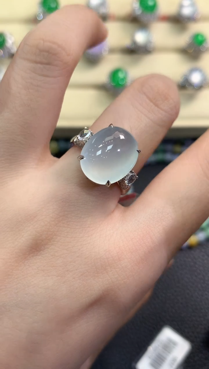 翡翠戒指18K金镶嵌春日珠宝 B194