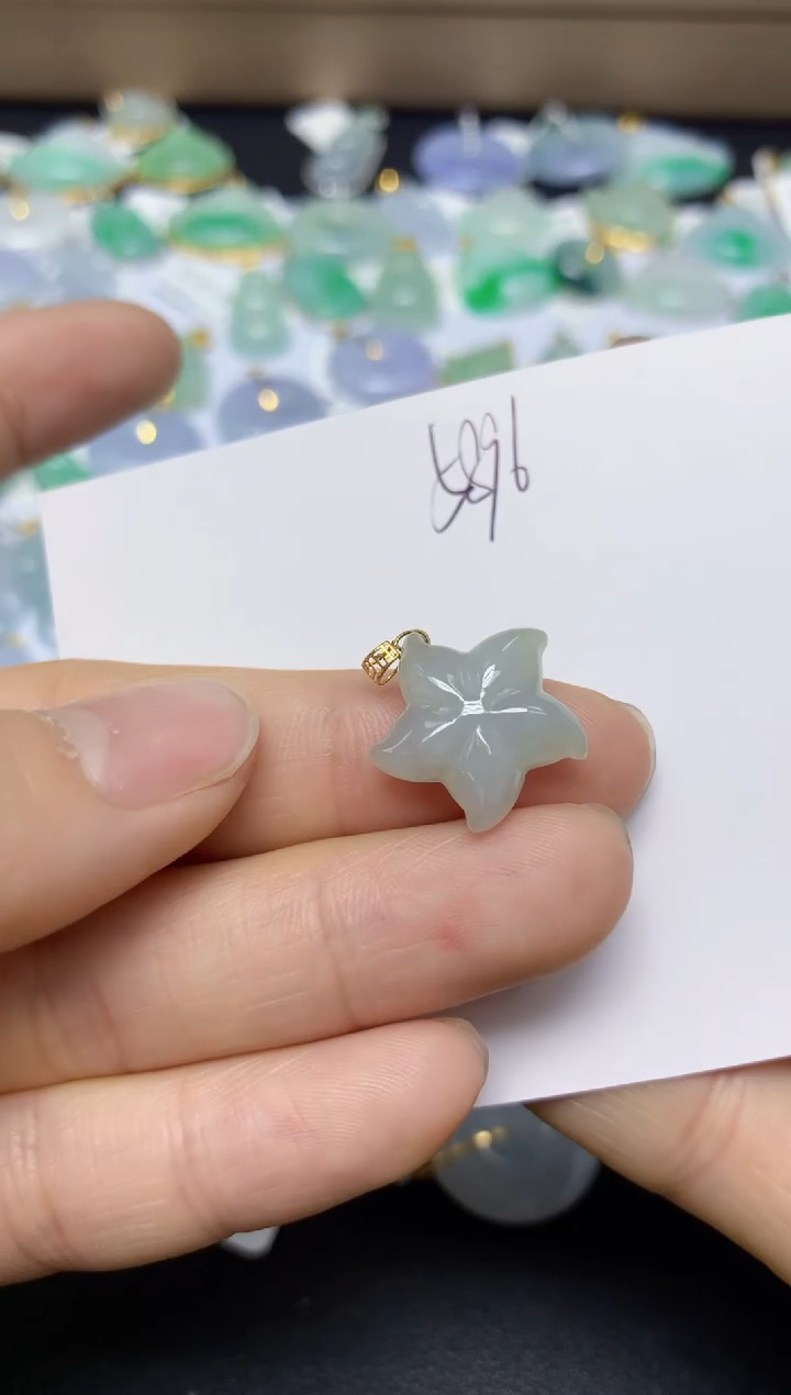 【闪购商品】翡翠挂件18K金镶嵌 天然翡翠A货