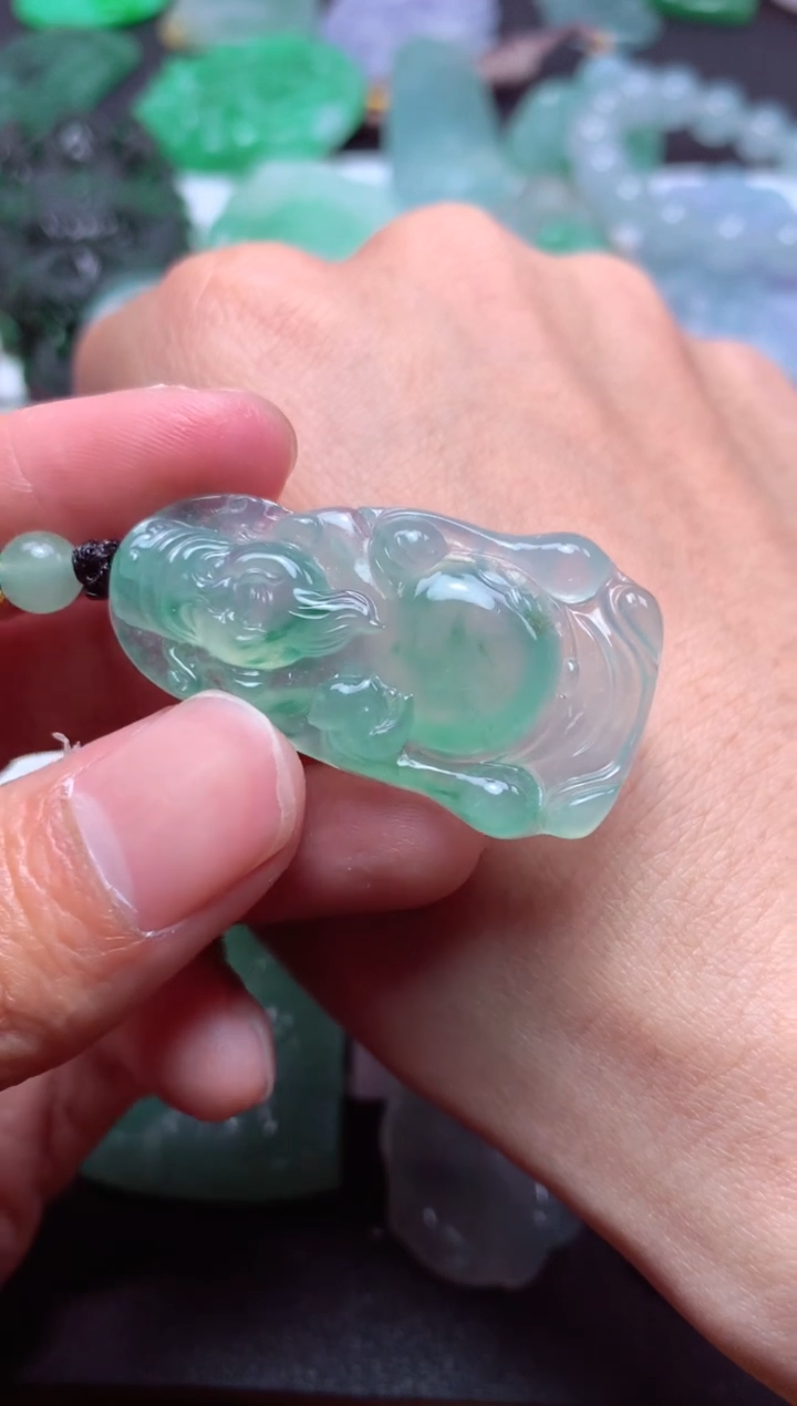 【闪购商品】翡翠颈饰未镶嵌天然翡翠