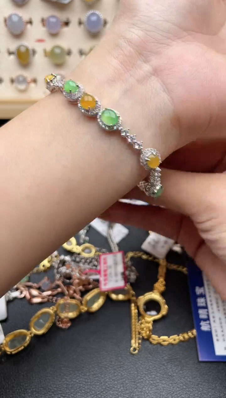 【闪购商品】翡翠戒指银S925镶嵌一物一证一礼盒