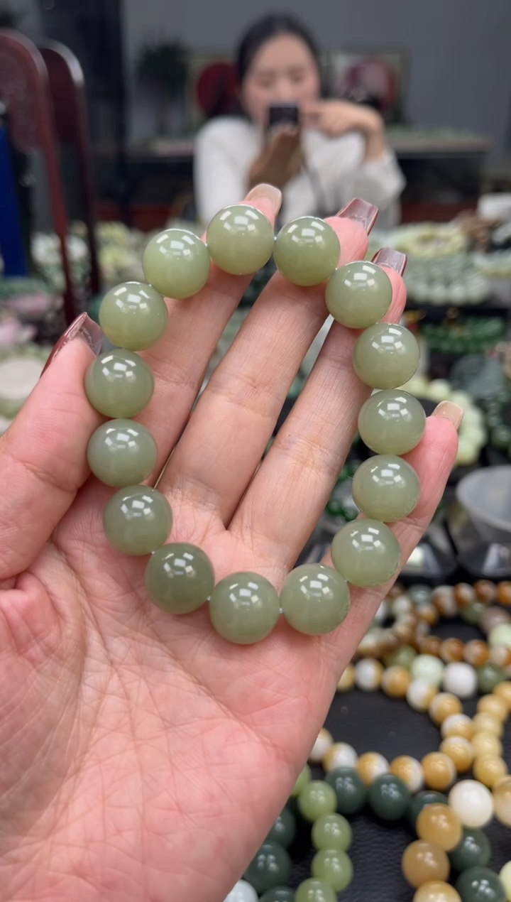 【闪购商品】和田玉手串未镶嵌新疆且末冰底蓝卡14