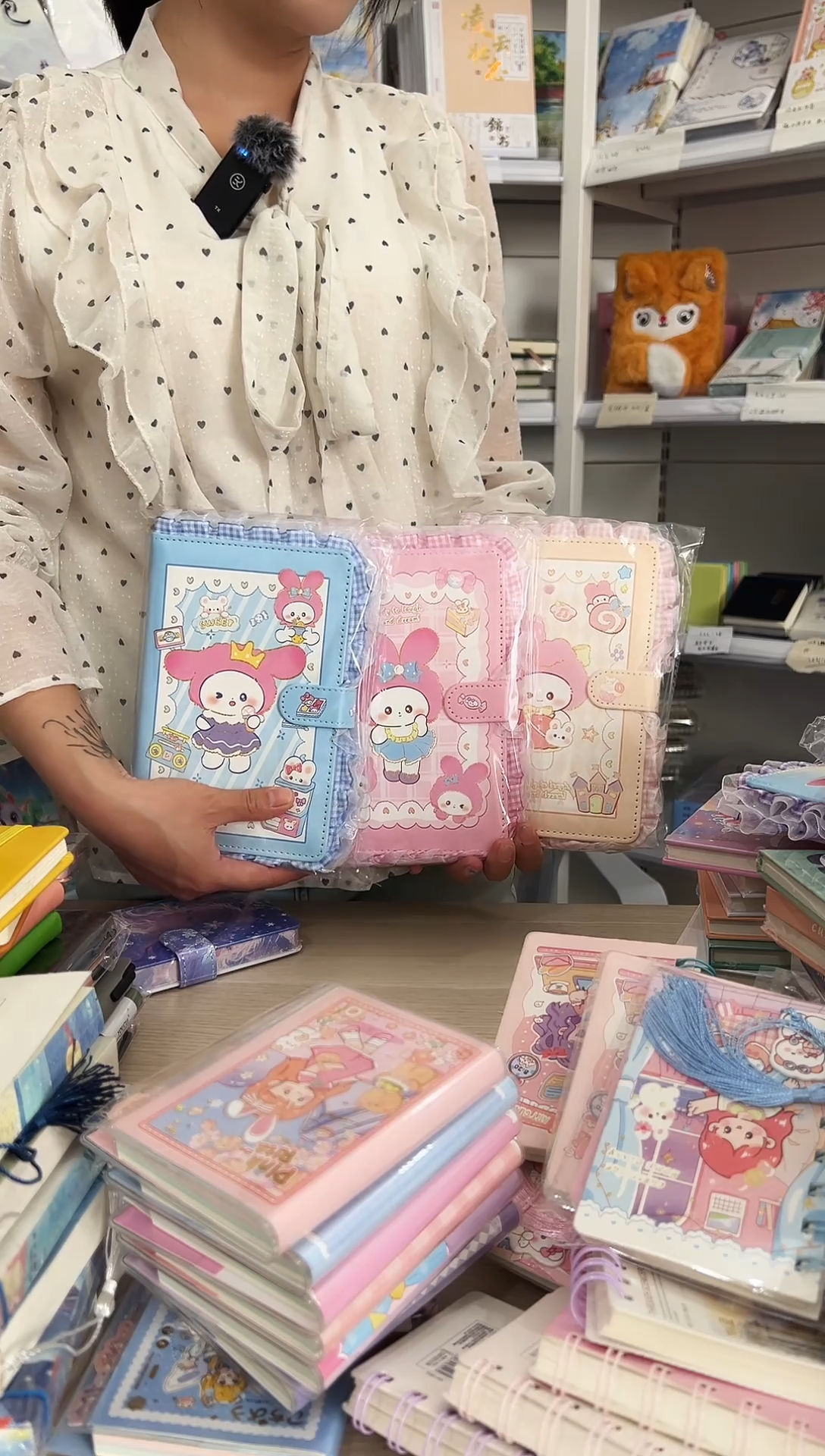 A5蕾丝边笔记本【妮妮兔日记】2本随机发