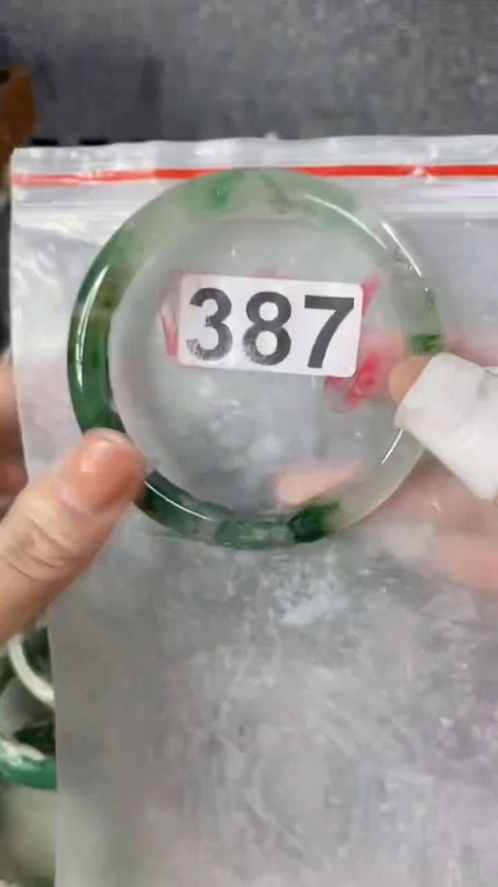 【闪购商品】石英质玉手镯合金111+387