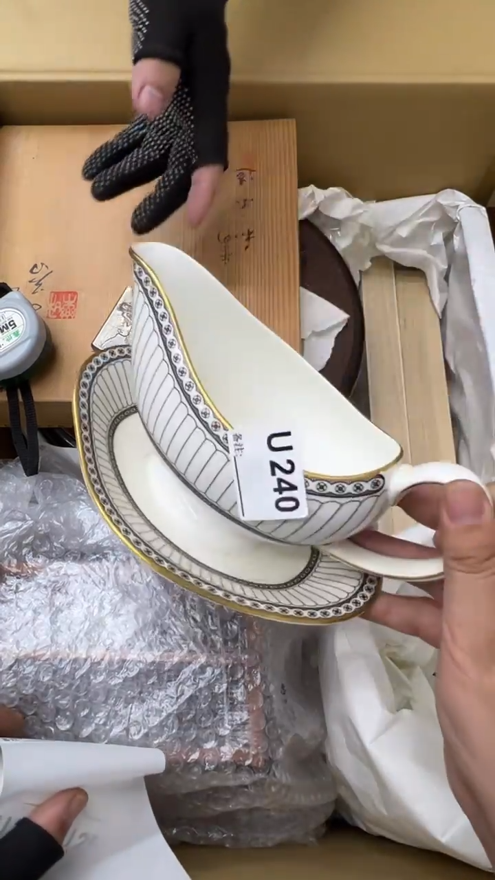 瓷片金****铺中古商品谨慎参拍240