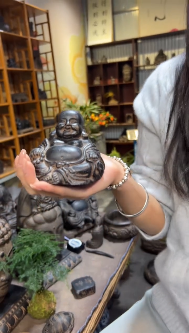 陶土【火山泥】未来佛