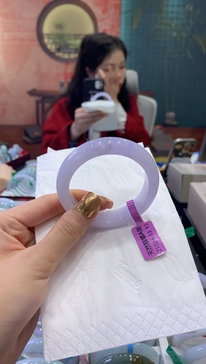 【闪购商品】翡翠手镯未镶嵌多人18630